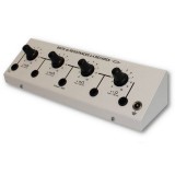 Dècada 4 resistències DE-102004. Caixa x1ohm...x1Kohm